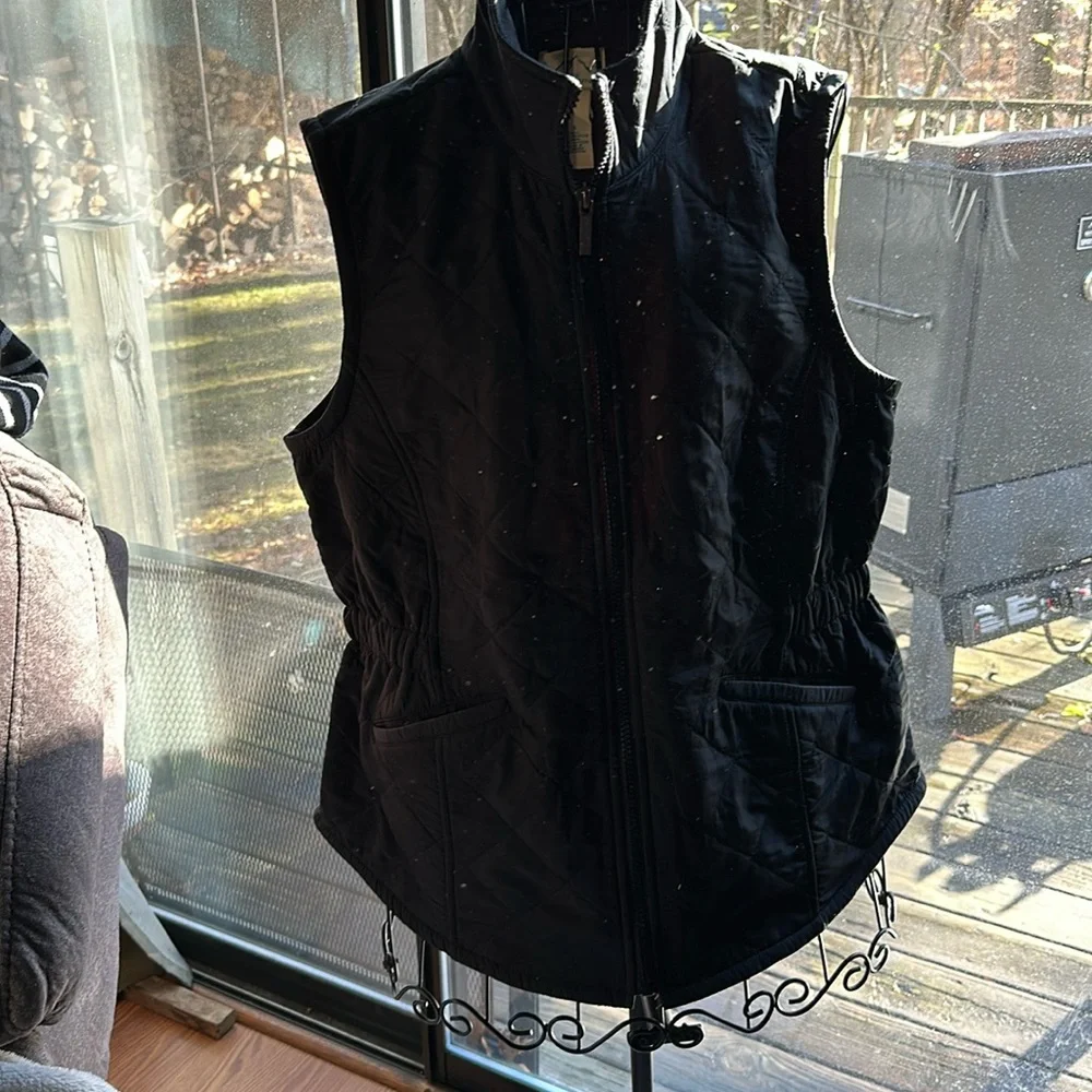 Black Quilted Vest - Picture 1 of 7